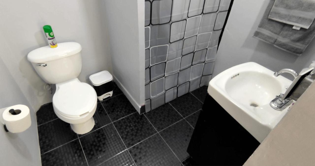 Habitaciones Privadas Con Bano Propio En Una Zona Segura Y Centrica De Guadalajara. 外观 照片